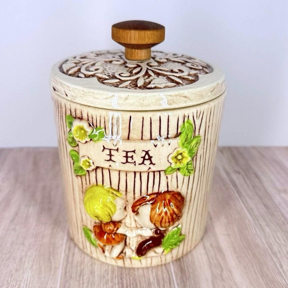 Vintage Treasure Craft Tea Canister Mushroom Floral Woodgrain Ceramic USA